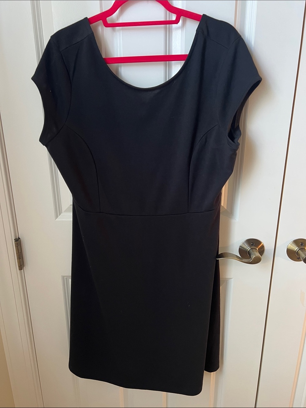 Old Navy Black Cap-Sleeve Fit-and-Flare Midi Dress
